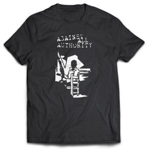 Camiseta Against all Authoriry