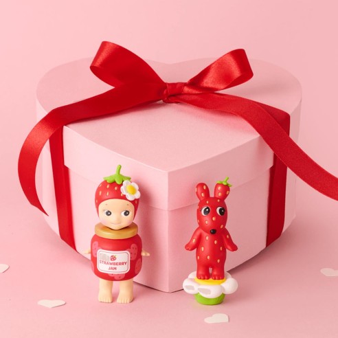 Sonny Angel Strawberry Love Series